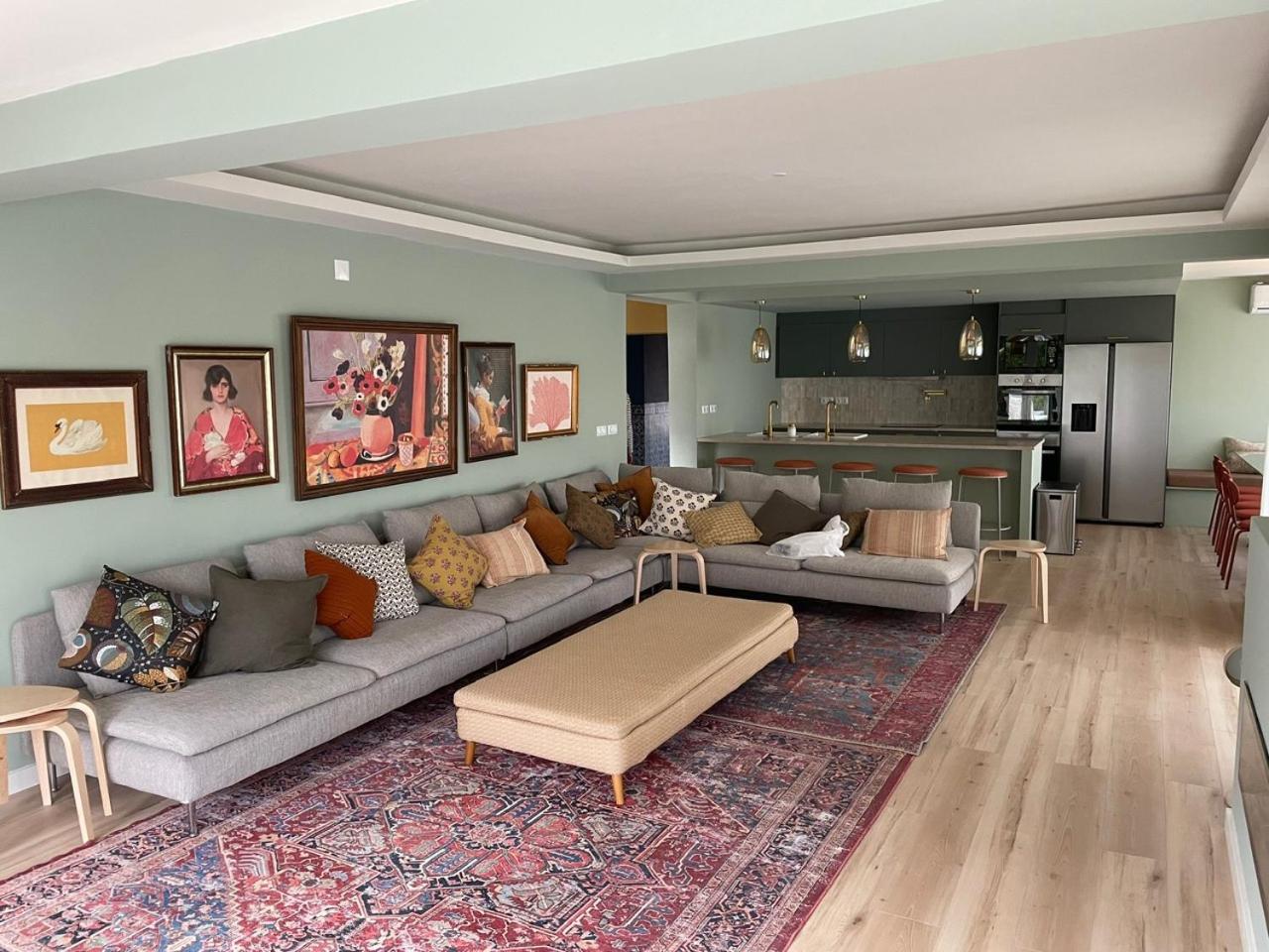 Retreat Villa, Full Amenities, Up To 40ppl Lisbon