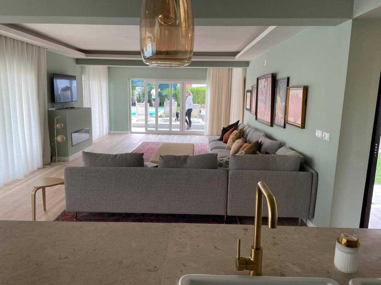 Retreat Villa, Full Amenities, Up To 40ppl Villa Lisboa