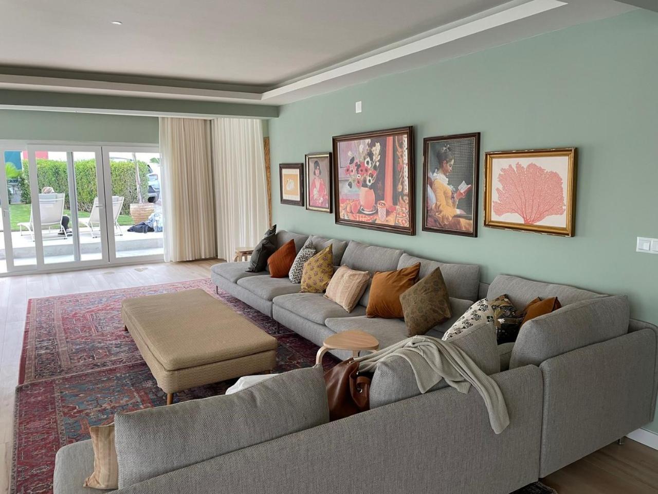 Villa Retreat Villa, Full Amenities, Up To 40ppl Lisbon