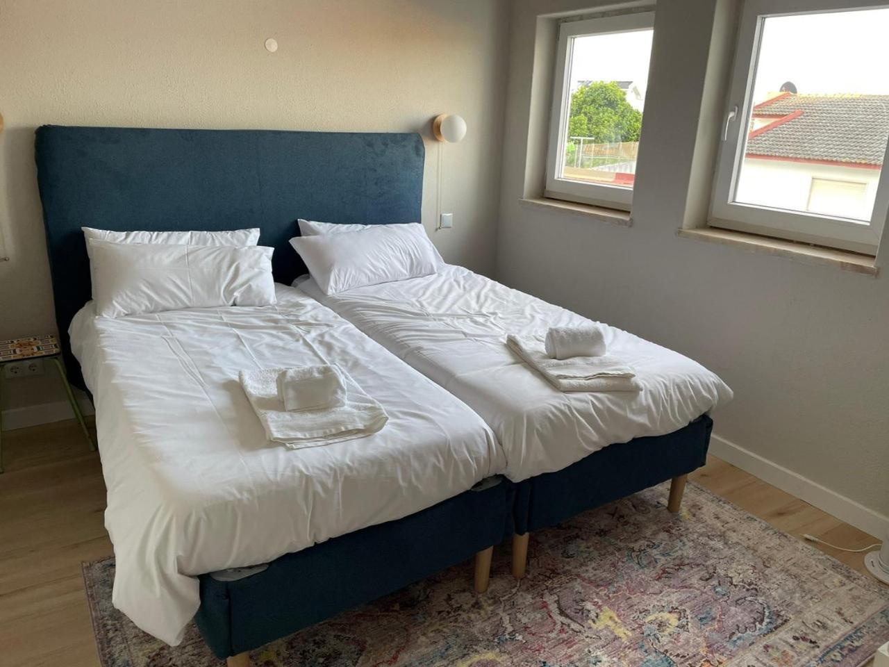 Villa Retreat Villa, Full Amenities, Up To 40ppl Lisbon