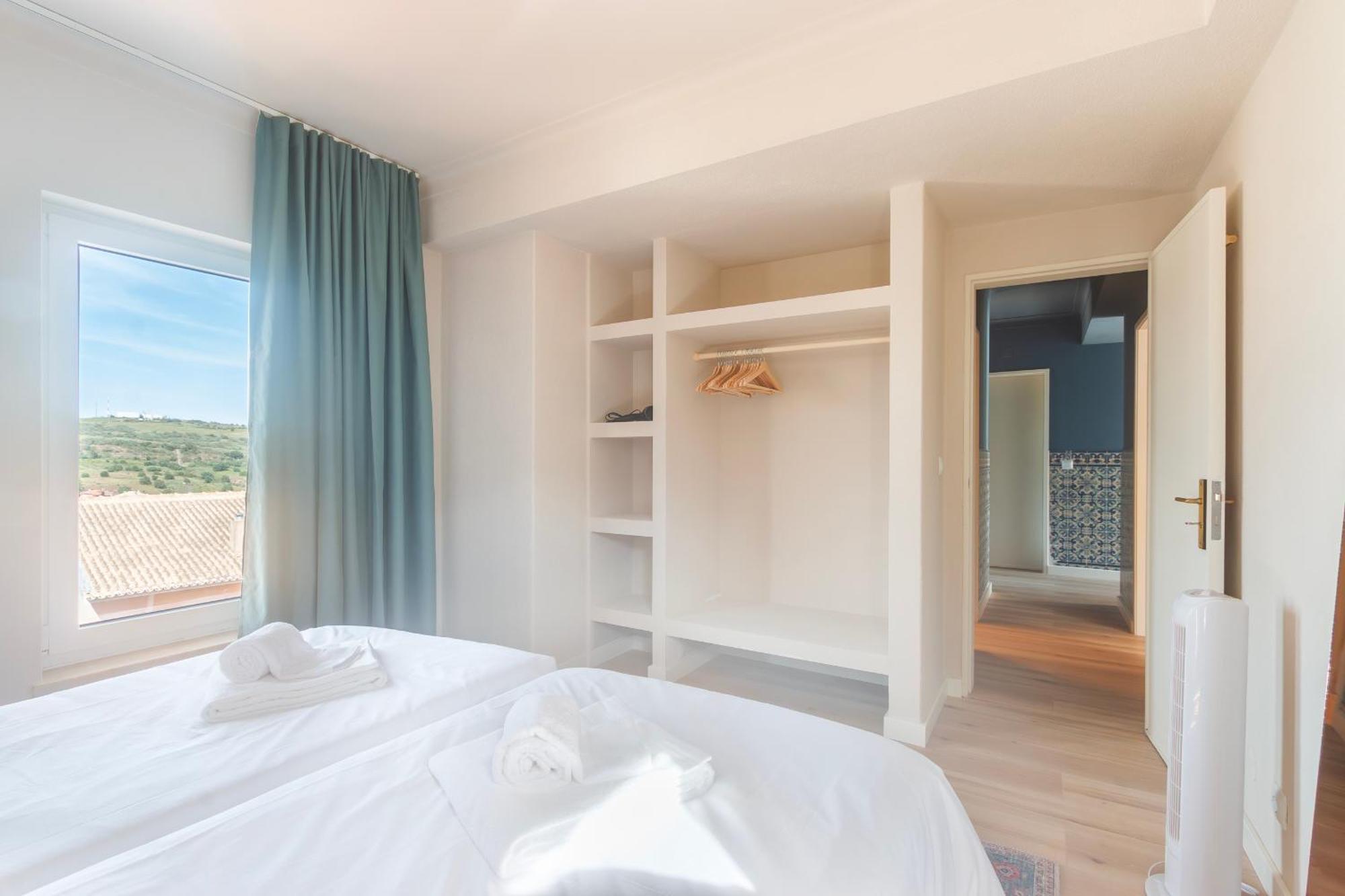 Retreat Villa, Full Amenities, Up To 40ppl * Lisbon