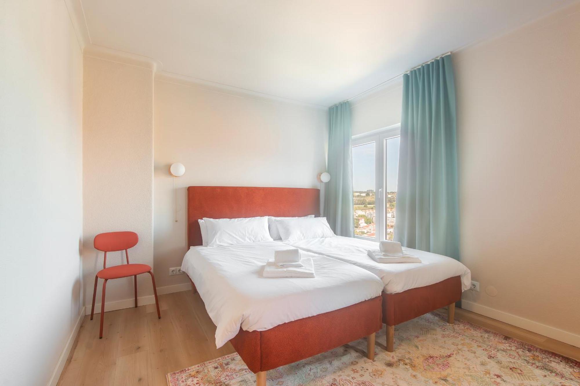 Retreat Villa, Full Amenities, Up To 40ppl * Lisbon